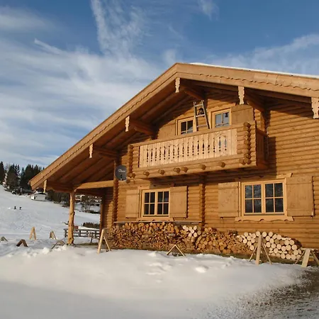 Blockhaus Schwalbennest Dom wakacyjny Seefeld w Tirolu