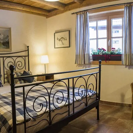 Blockhaus Schwalbennest Vakantiehuis Seefeld in Tirol