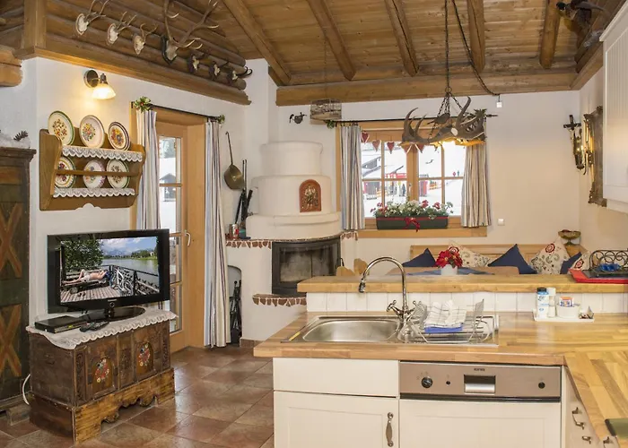 Blockhaus Schwalbennest Seefeld w Tirolu